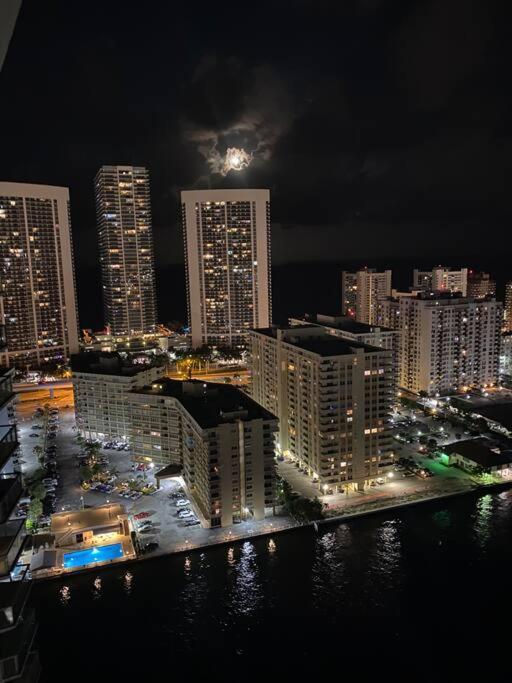 Amazing Studio Beach Walking Distance! 26B Hallandale Beach Ngoại thất bức ảnh